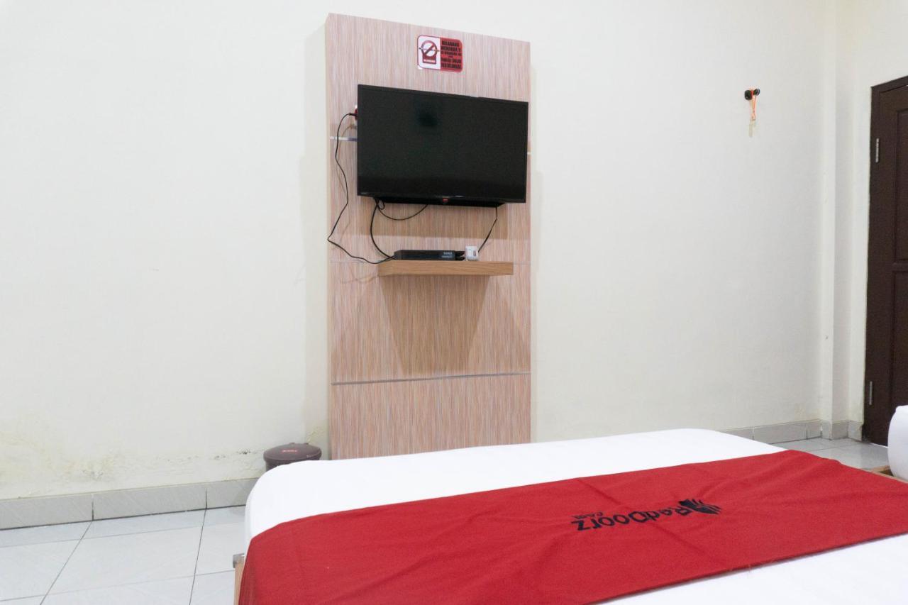 Reddoorz Syariah Near Sultan Muhammad Kaharuddin Airport Hotell Sumbawa Besar Exteriör bild